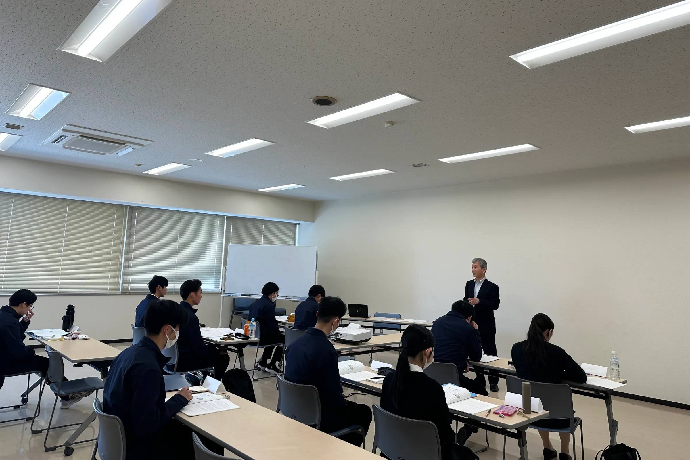 令和7年度 新入社員が入社しました 令和7年度 新入社員が入社しました
